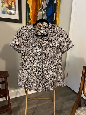 Dana Buchman Black and Cream Short Sleeve Button Front Blouse